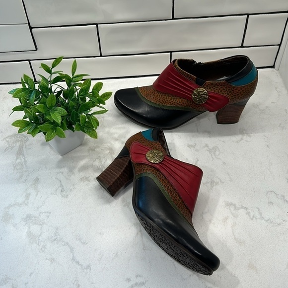 L’Artiste by Spring Step Women's Fia Dress Pump Embossed Hand Painted Leather - Picture 16 of 16